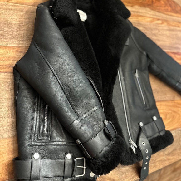 Arrivals MOYA M - Picture 8 of 16